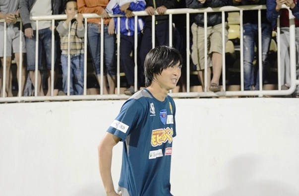 Tuan Anh muon ghi ban cho Yokohama hinh anh