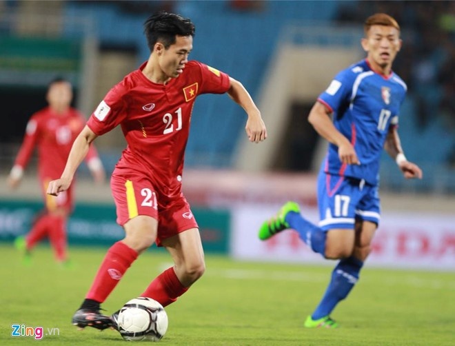 Van Toan,  Cong Vinh giup DTVN thang tran anh 1