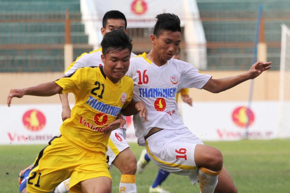 Doi bong tre cua bau Hien vao chung ket giai U19 quoc gia hinh anh