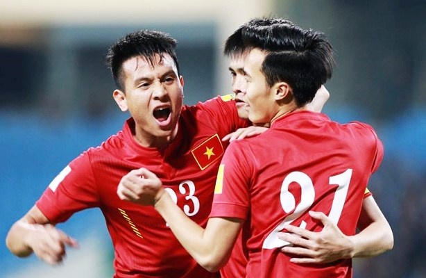 Tuyen Viet Nam deo bang den trong tran gap Iraq hinh anh