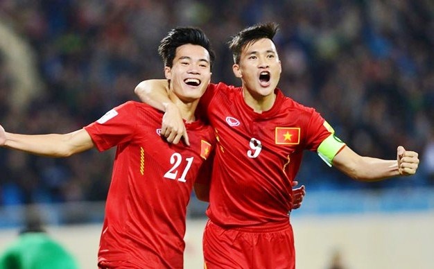 Cac doi Dong Nam A chay dua sau khi Thai Lan nhuong AFF Cup hinh anh