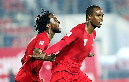 Tien dao ngoai ghi hon nua so ban tai V.League hinh anh