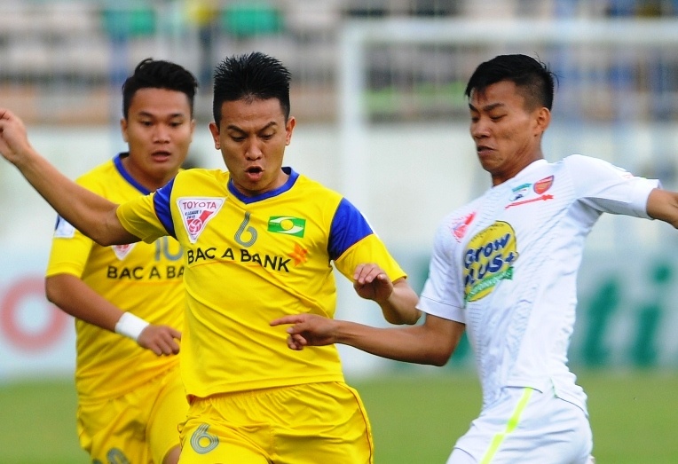 HAGL vs SLNA: Nong vi chuyen ngoai chuyen mon hinh anh