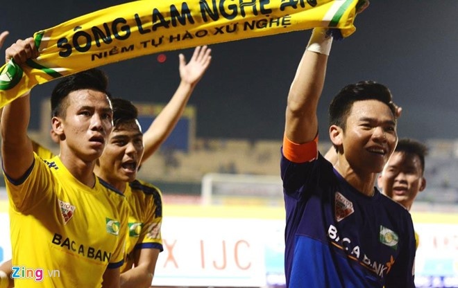 Tran dau giua HAGL vs SLNA anh 1