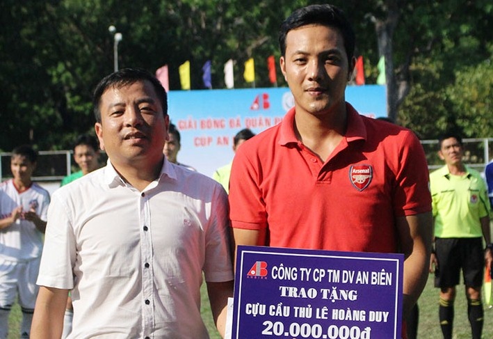 Cuoc song kho khan cua gia dinh cuu cau thu An Giang hinh anh