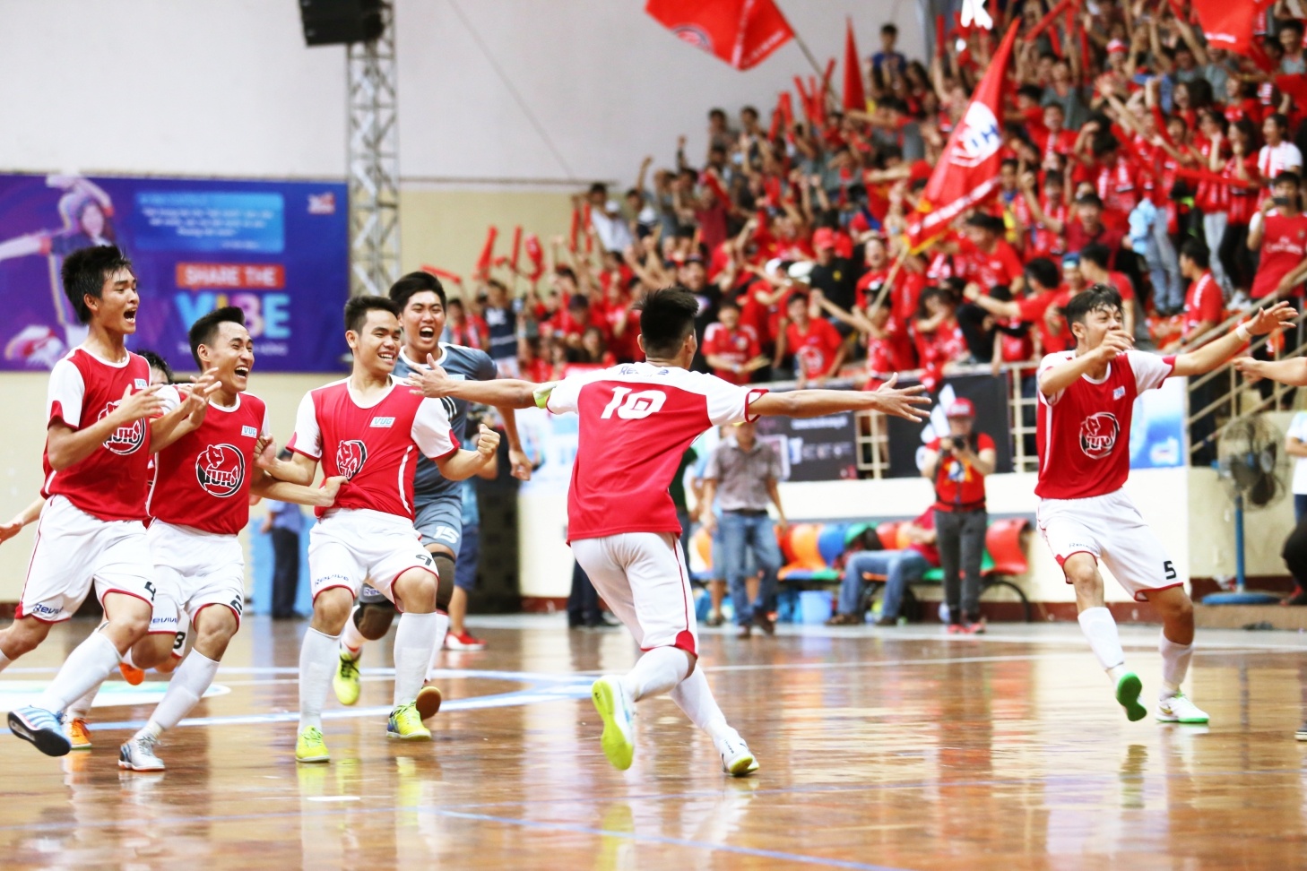 Thanh Duy du khan giai the thao sinh vien anh 6