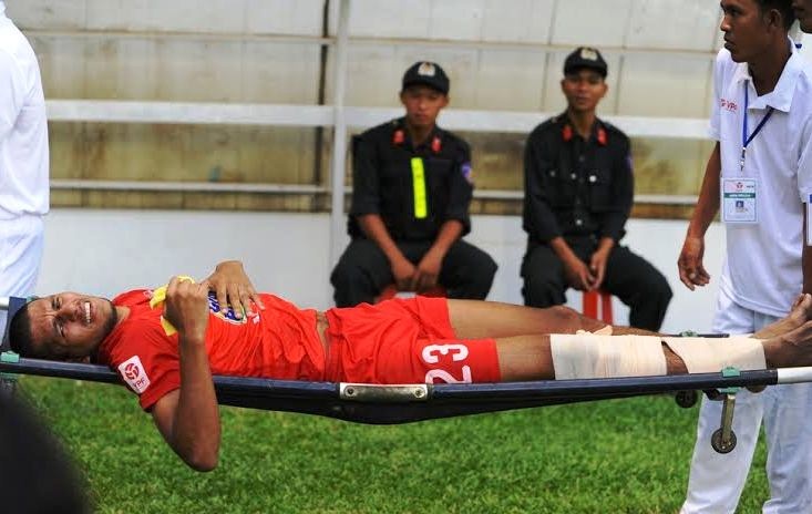 Tien dao HAGL gay xuong chay vi va cham cau thu Long An hinh anh