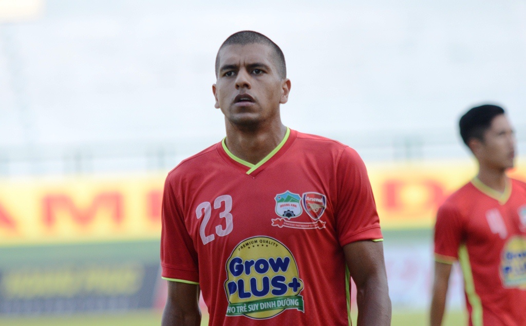 HAGL: ‘Osmar gay chan la tai nan trong bong da’ hinh anh