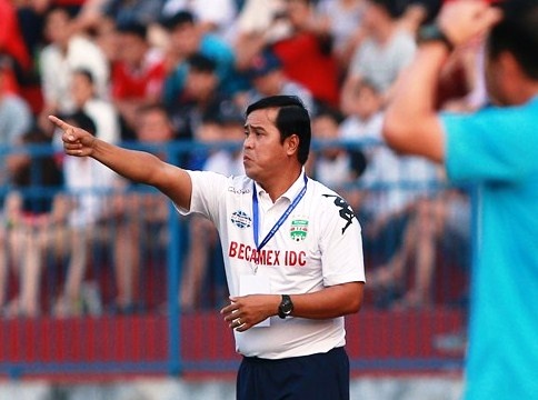 HLV cua Binh Duong to cao ngoai binh cua Quang Nam choi tho bao truoc Dinh Luat hinh anh