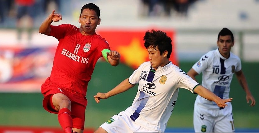 Bai tuong cua Binh Duong dinh be boi hoi lo trong tai hinh anh