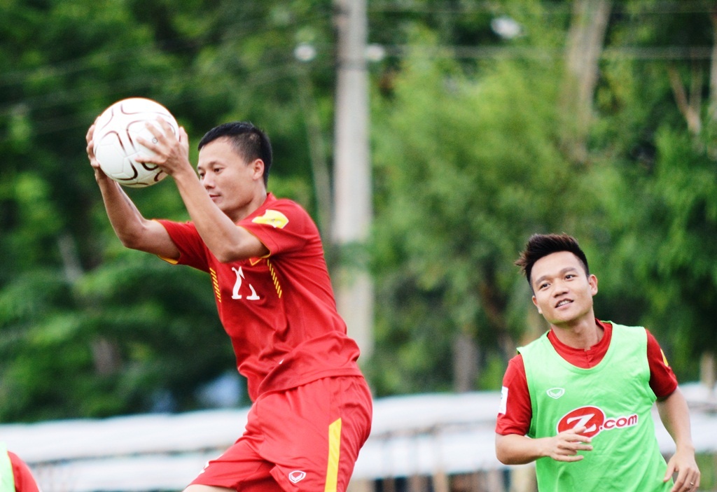 Tuyen Viet Nam choi bong nem chieu 5/6 anh 3