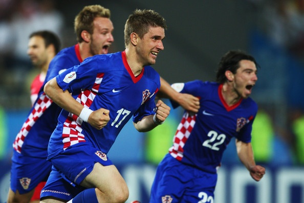 Ky niem xem Euro nam xua anh 1