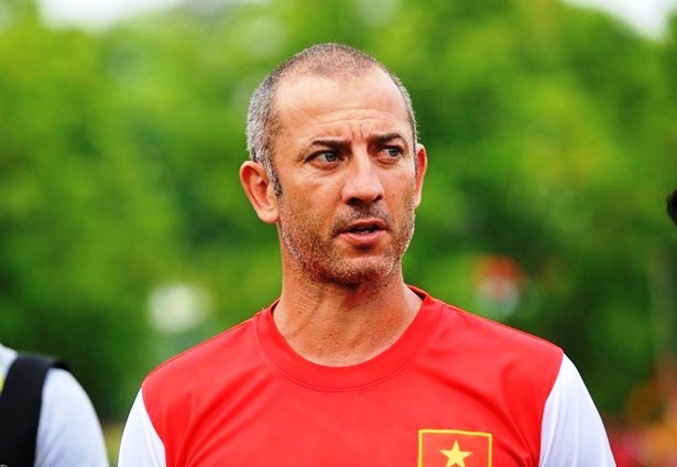 HLV Graechen tin tuyen Phap khong manh bang thoi Zidane hinh anh