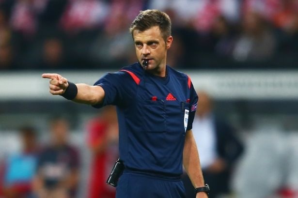 Con ac mong cua MU dieu khien tran Anh vs Nga hinh anh