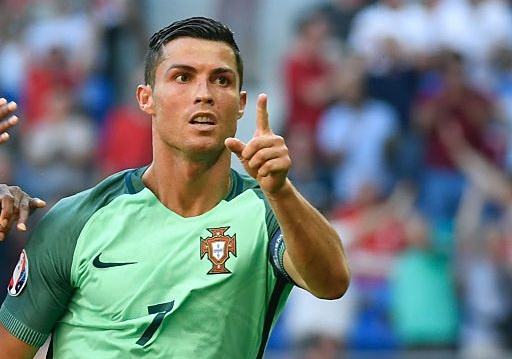 Ronaldo: ‘Mot tran cau dien ro va toi da tro lai’ hinh anh
