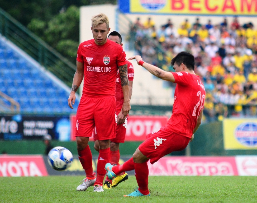 Tran Binh Duong vs Thanh Hoa chieu 25/6 anh 2