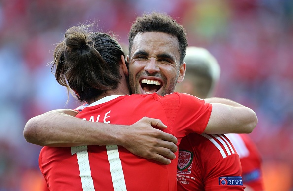 Nguoi hung that nghiep cua xu Wales truoc co hoi doi doi hinh anh