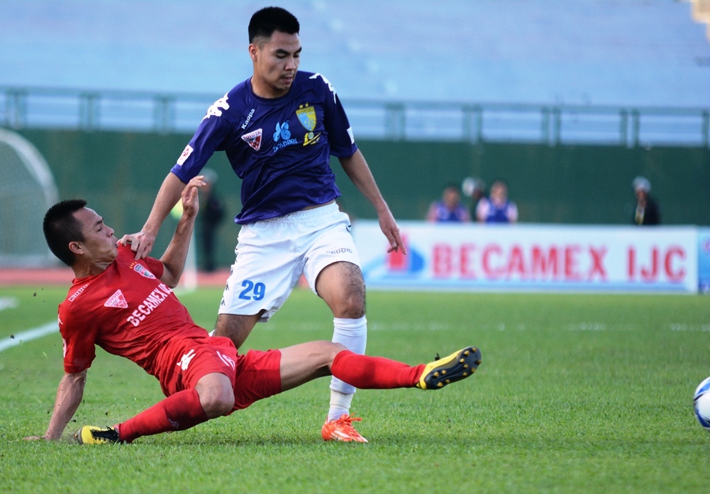 Tran Binh Duong vs Ha Noi T&T anh 1