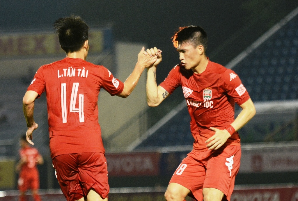 Tran Binh Duong vs Ha Noi T&T anh 6