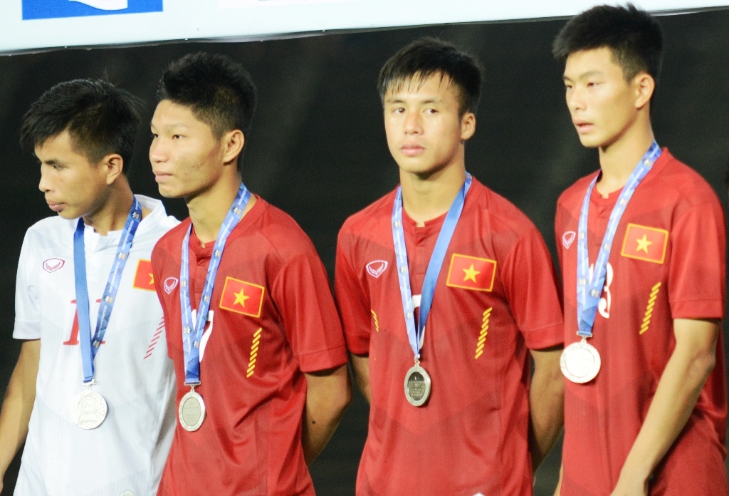 Cau thu U16 Viet Nam bat khoc anh 8