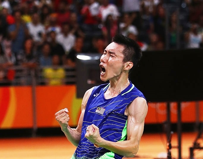 Lee Chong Wei nguoc dong ha Lin Dan o ban ket Olympic hinh anh