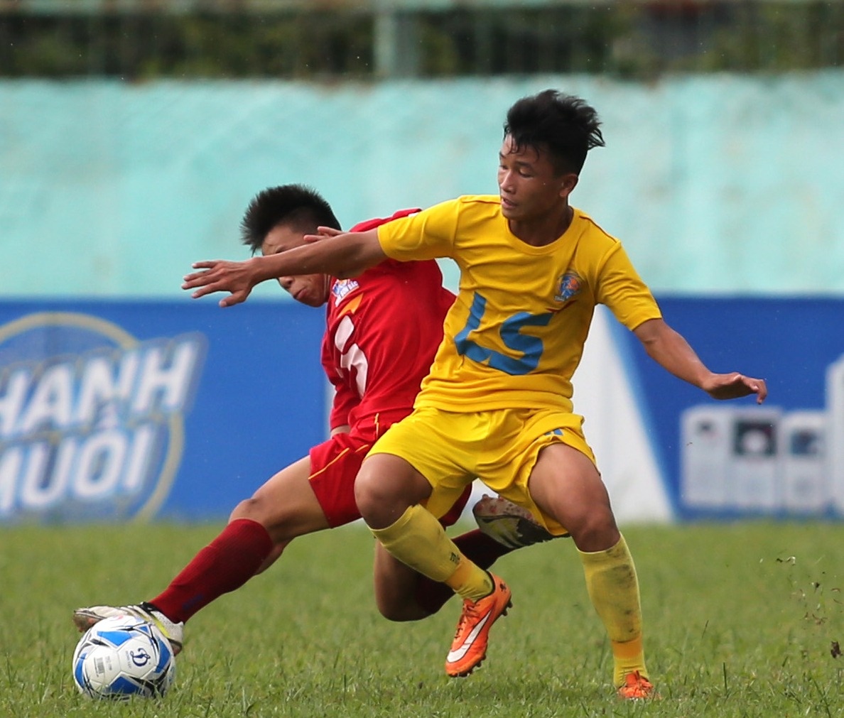 SLNA that bai o giai U15 quoc gia hinh anh