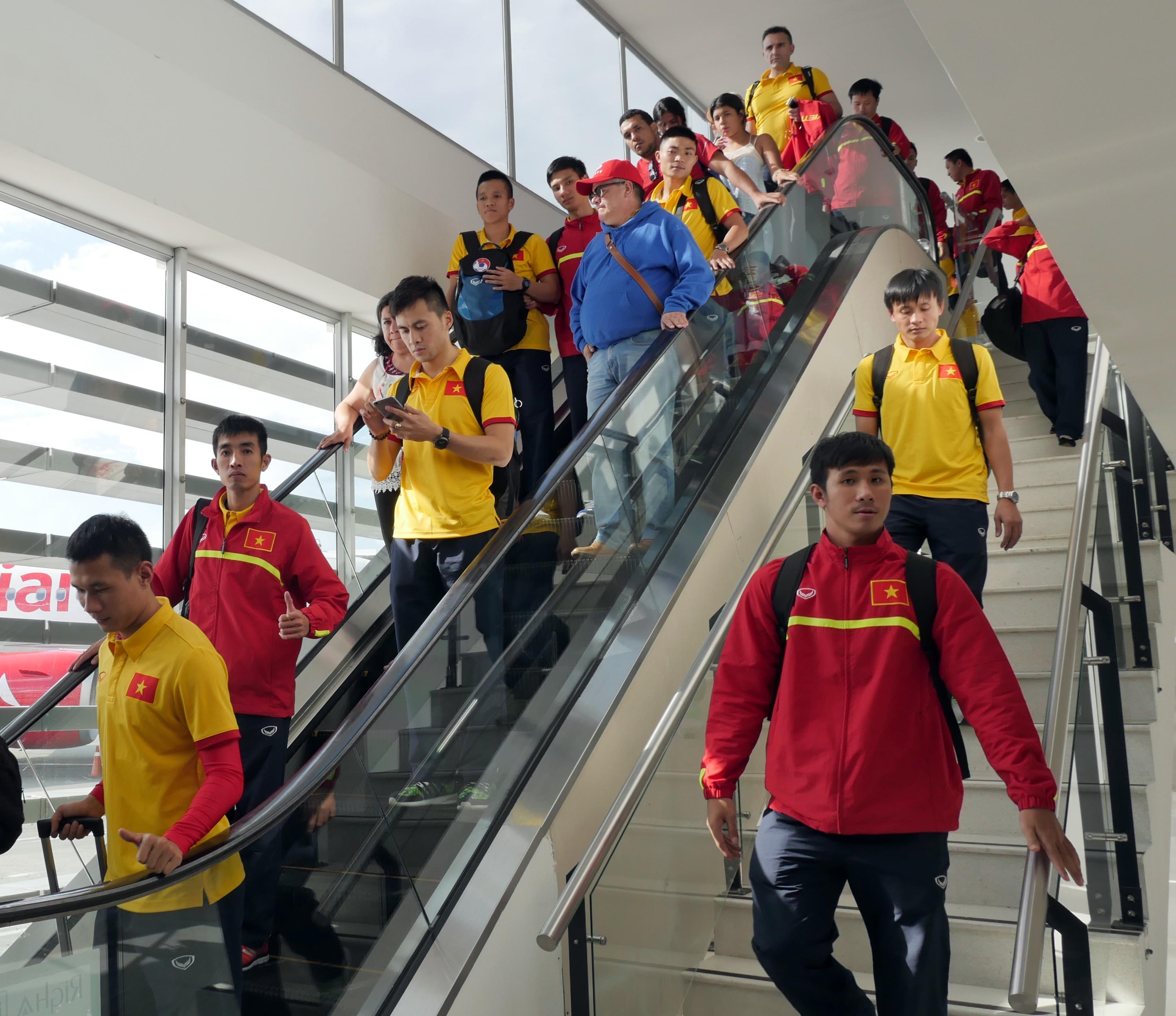 Tuyen futsal Viet Nam den Colombia anh 2