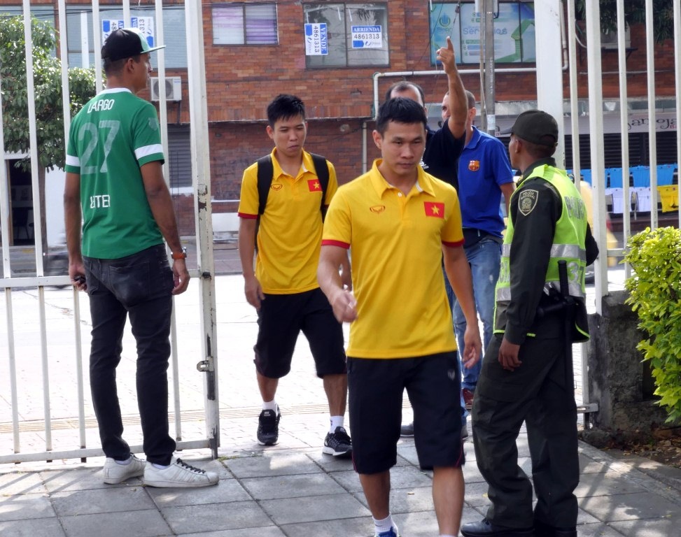 Tuyen futsal Viet Nam tap tai Colombia anh 1