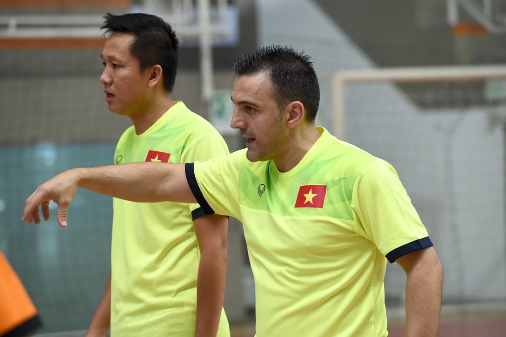 Tuyen futsal Viet Nam tap tai Colombia anh 2
