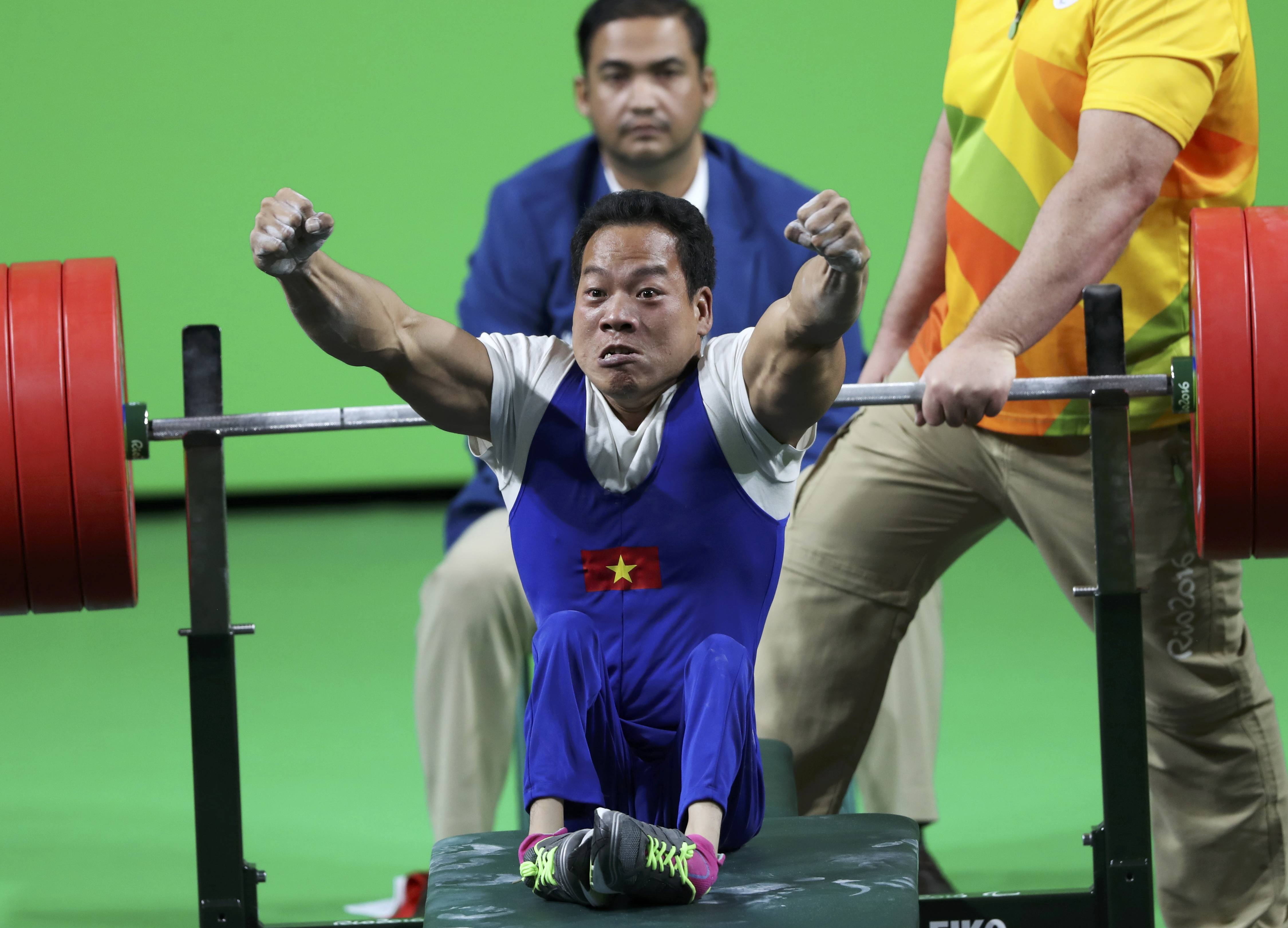 Le Van Cong doat HCV Paralympics anh 3