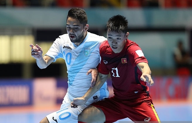 Tuyen futsal Viet Nam thang tran dau tai World Cup hinh anh