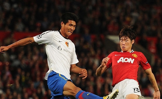 Trieu Tien dua cau thu tung da Champions League den Viet Nam hinh anh