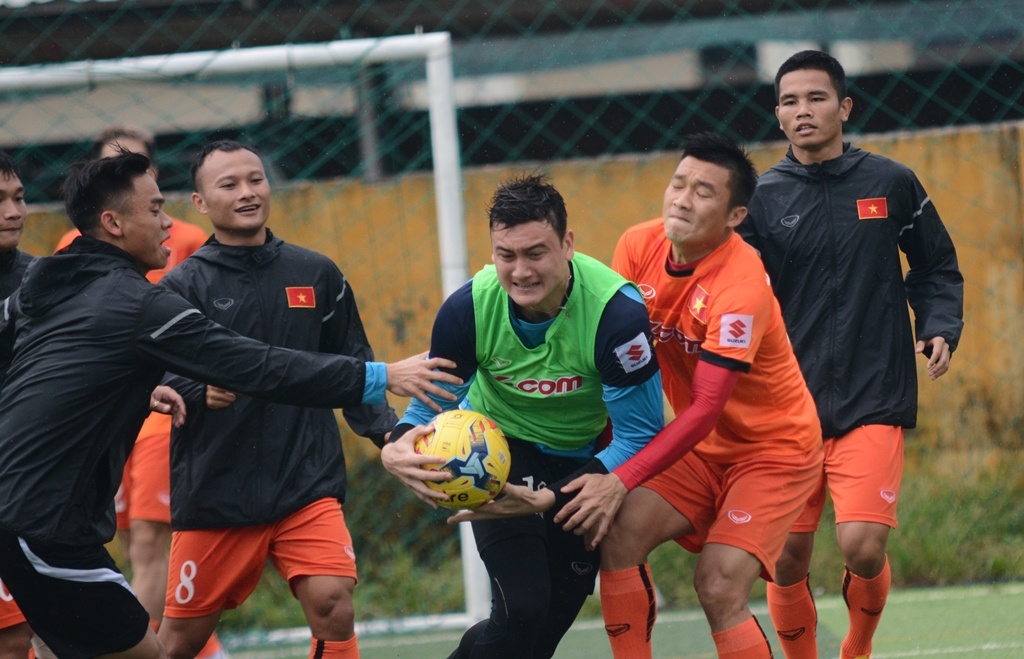 Tuyen Viet Nam tap sang 3/10 anh 5