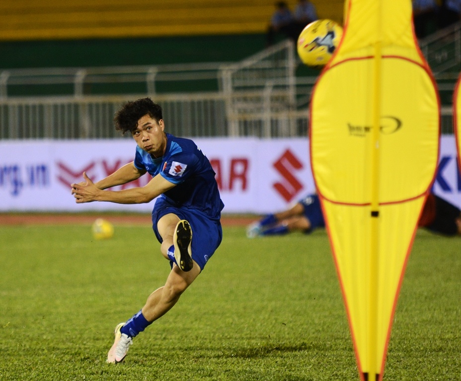 Cong Phuong luyen da phat anh 1