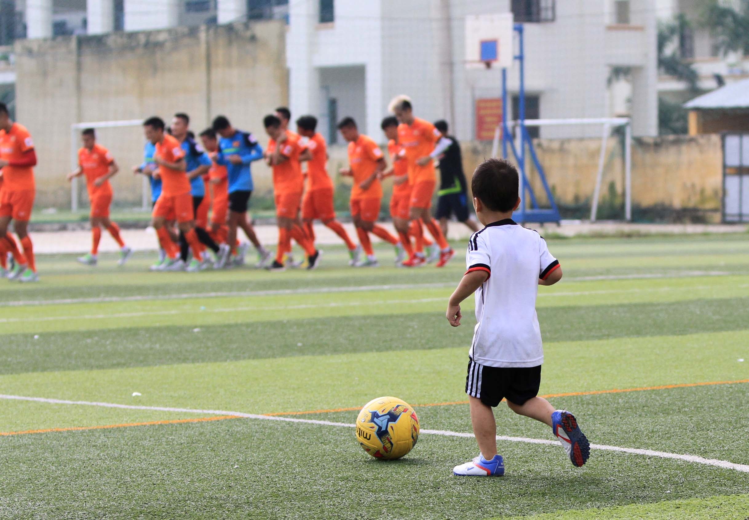 Tuyen Viet Nam tap sang 15/10 anh 5