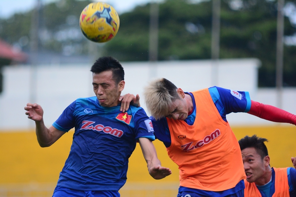 Tuyen Viet Nam tap sang 15/10 anh 7