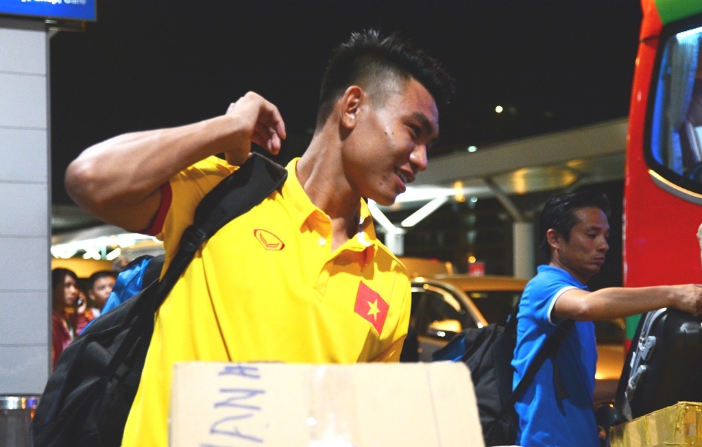 Tuyen Viet Nam len duong sang Han Quoc tap huan hinh anh