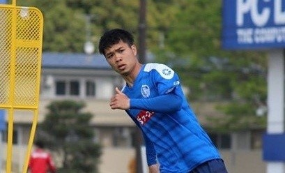 Cong Phuong thi dau 3 phut khi gap doi bong cua Tuan Anh hinh anh