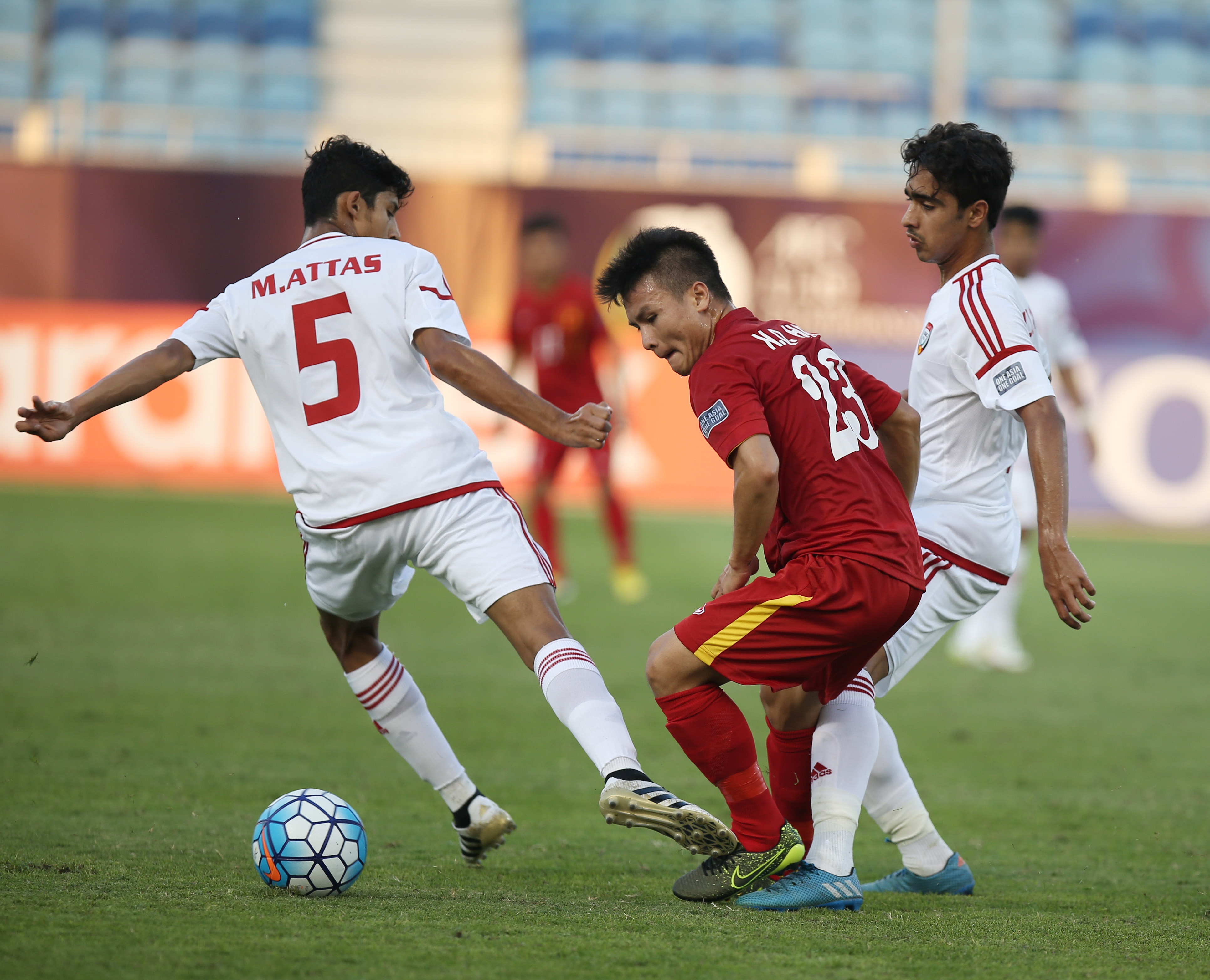 U19 Viet Nam hoa U19 UAE 1-1 anh 4