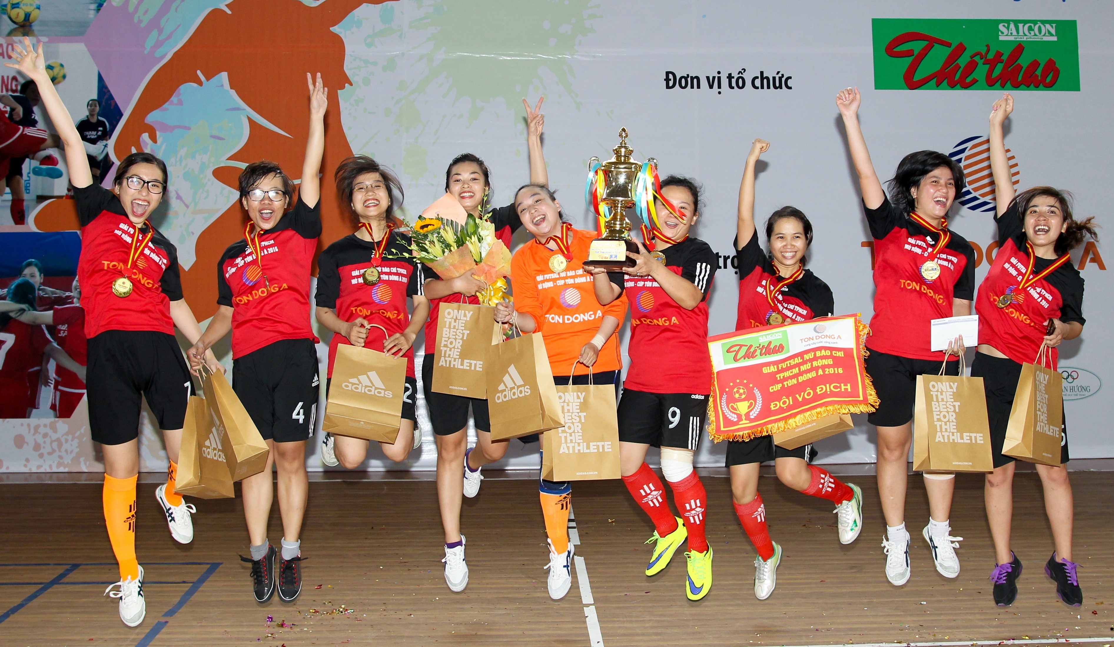 Ket thuc giai futsal bao chi 2016 anh 3