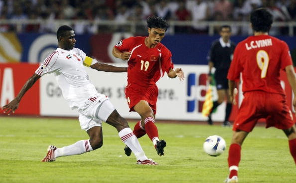 Viet Nam thang UAE 2-0 tai Asian Cup 2007 hinh anh