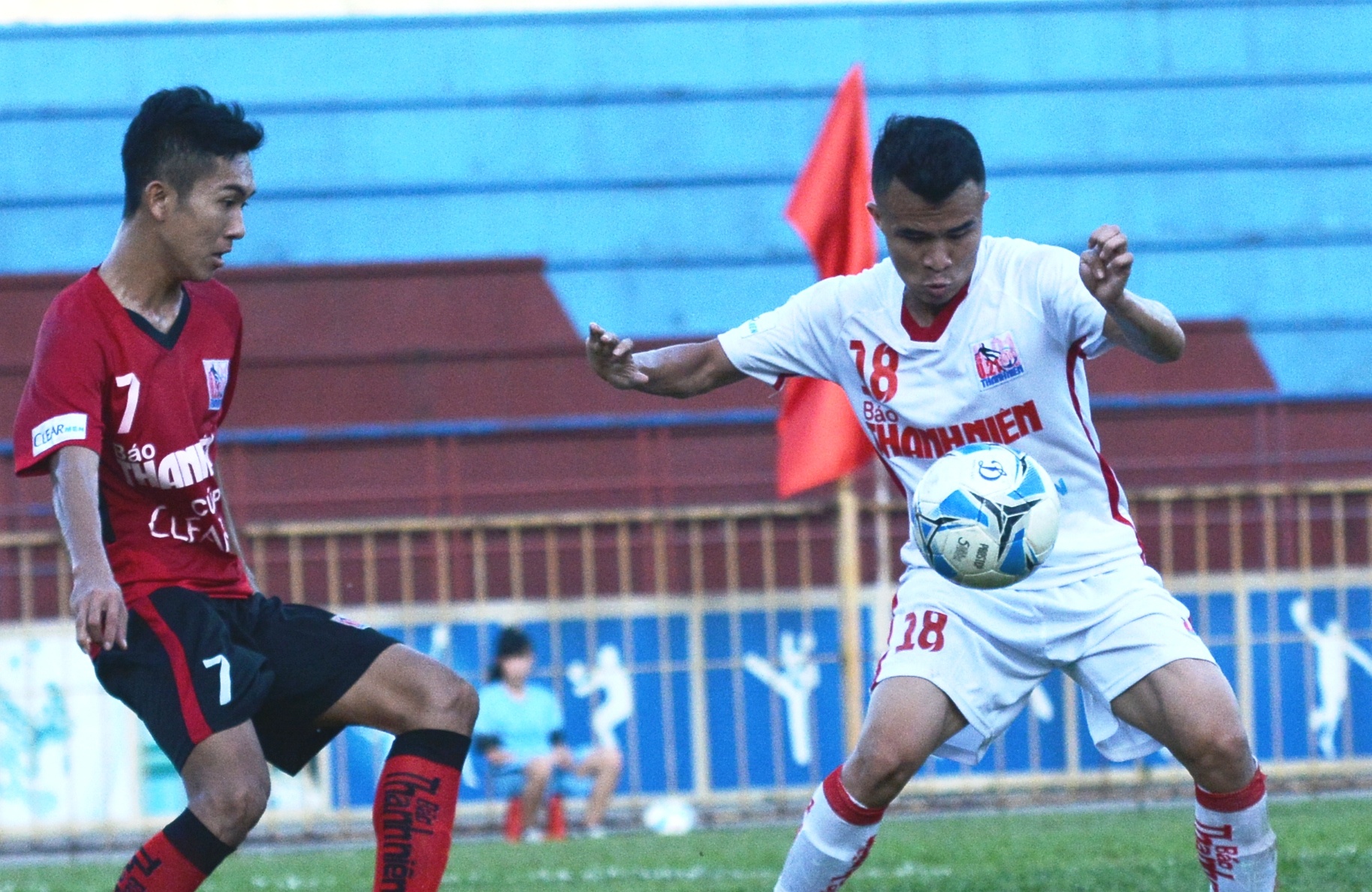 Cuu sao U19 giup HAGL thang dam o giai U21 quoc gia hinh anh