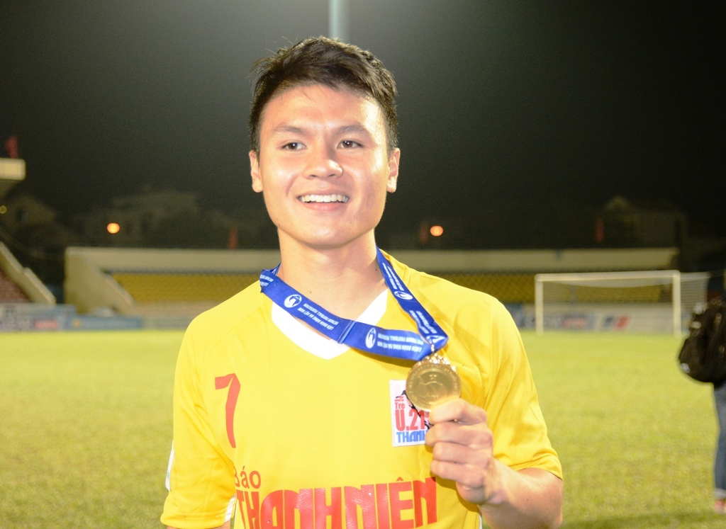 Tuyen thu U19 ghi ban giup U21 Ha Noi T&T vo dich hinh anh