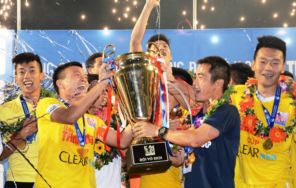 Nguyen Quang Hai ghi ban anh 1