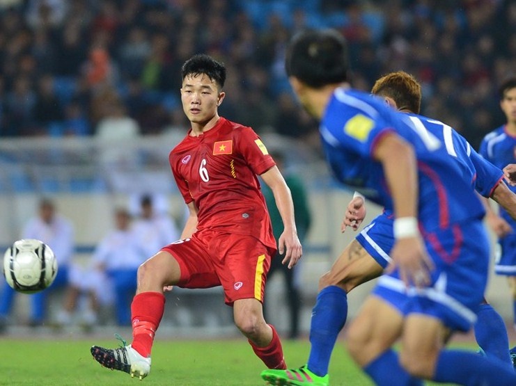 HLV Huu Thang va bai toan tim nguoi da cap voi Xuan Truong hinh anh