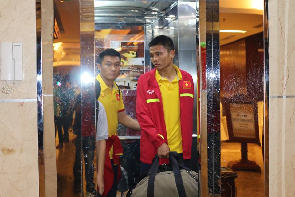 Người hâm mộ Cần Thơ đón ĐTVN ảnh 5 Nguoi ham mo Can Tho don DTVN anh 5