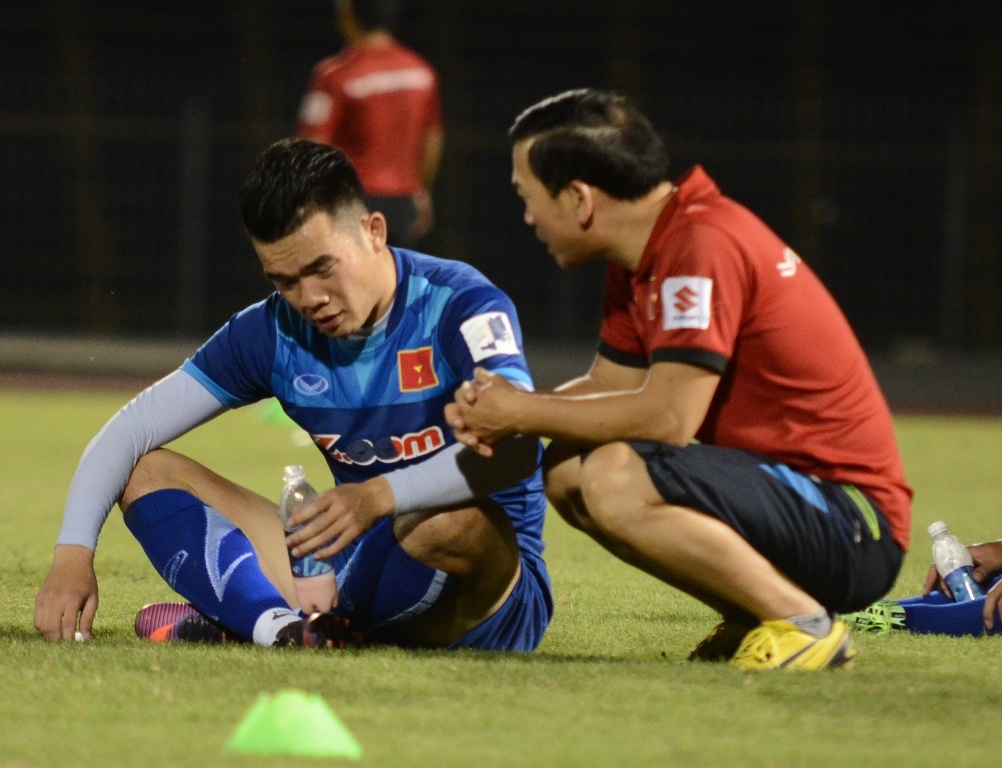 Tuyen Viet Nam tap chieu 10/11 anh 3