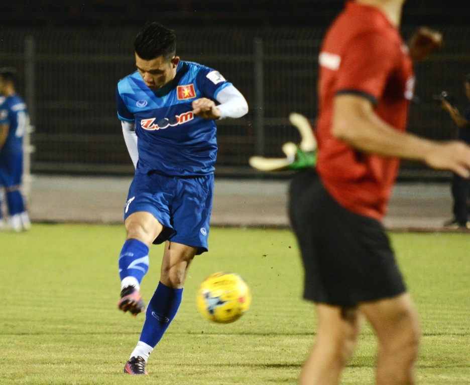 Tuyen Viet Nam tap chieu 10/11 anh 2