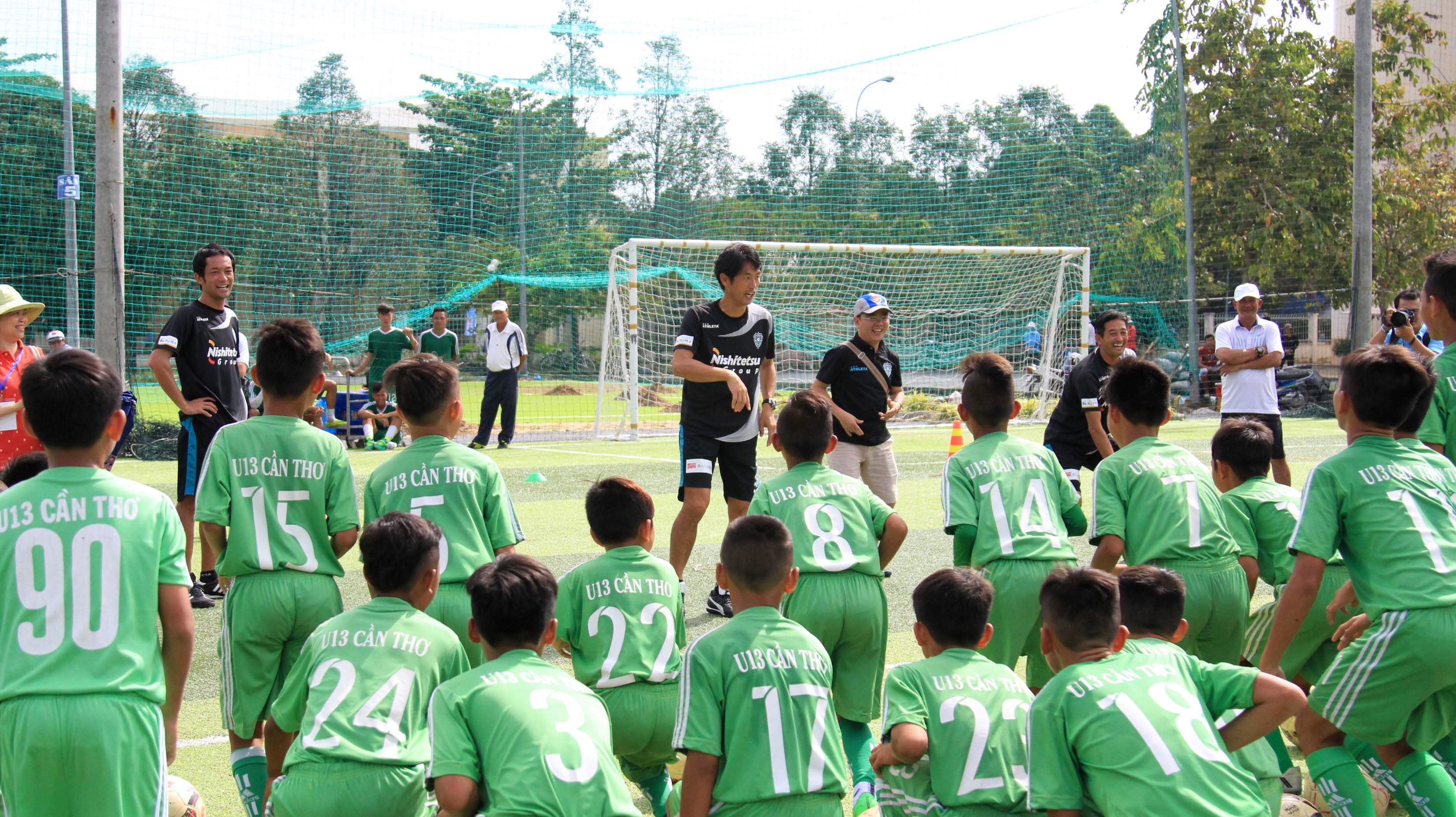 Avispa Fukuoka khong tap kin anh 1