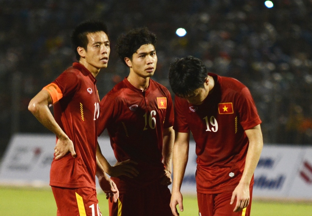 Cong Phuong lac long tren hang cong cua tuyen Viet Nam hinh anh